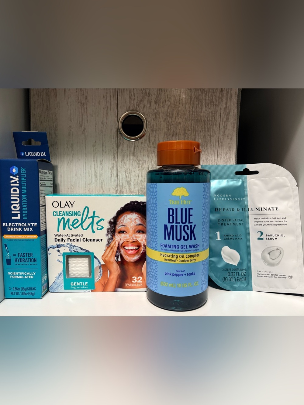Tree Hut Blue Musk & Olay Beauty Bundle – Ardell Lashes + Liquid I.V.
